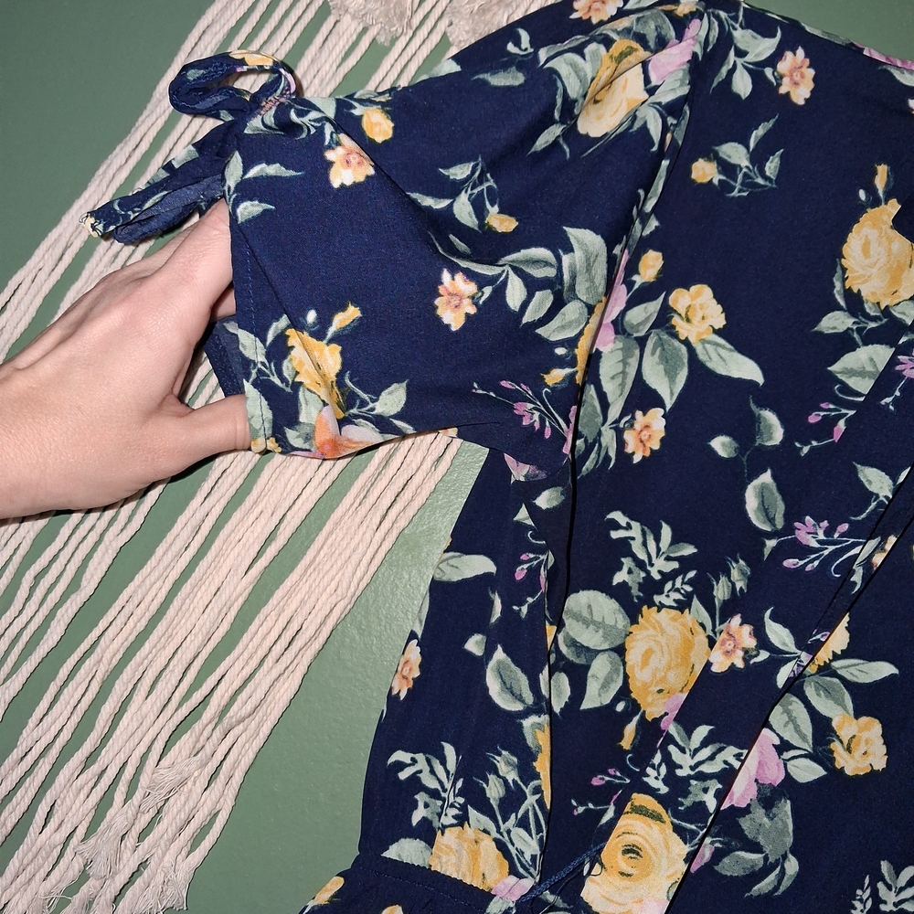 Navy Floral Midi Dress with Tie Neck and Short Sleeves - Picture 2 of 6